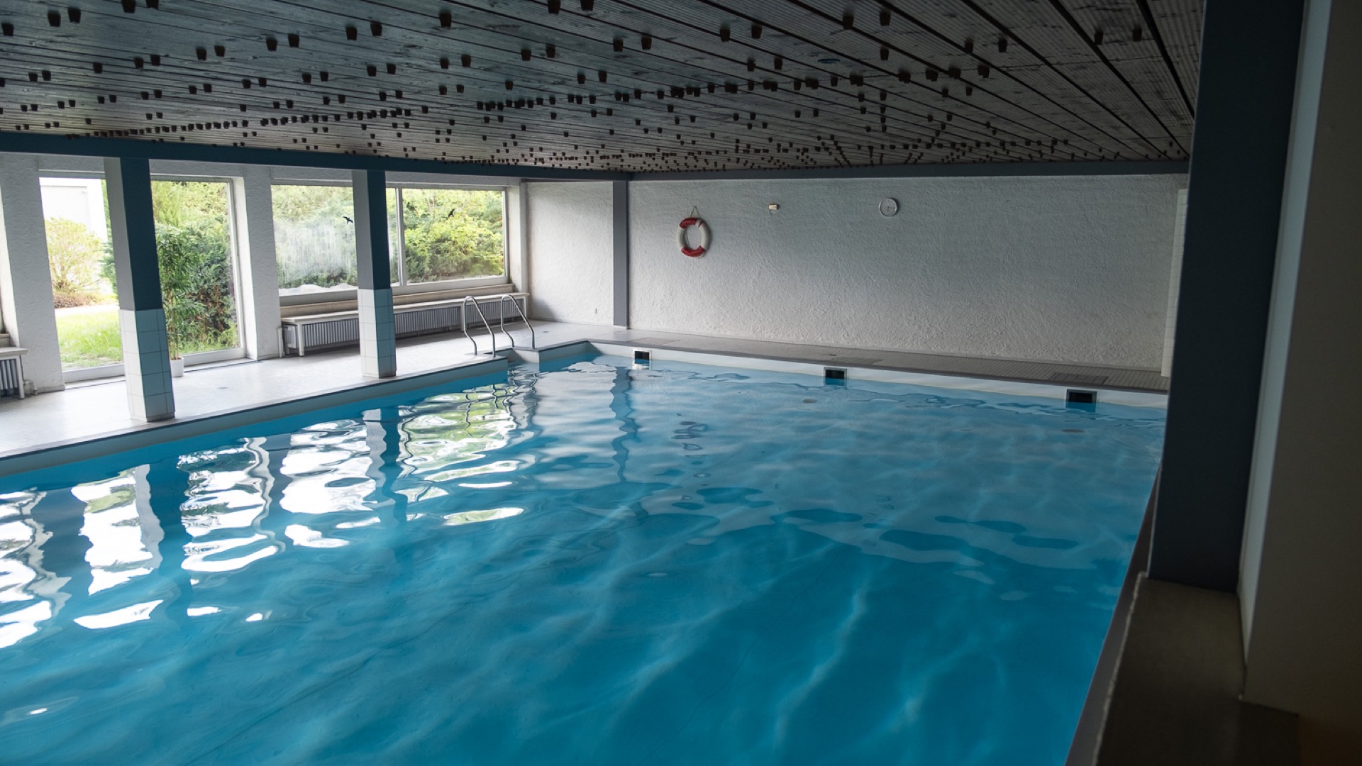 Privates Hallenbad